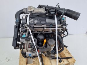 GOLF-5-1.6-BGU-ENGINE-300x225