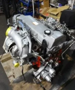 JO7E-J07E-engine-from-a-Hino-500-Series-